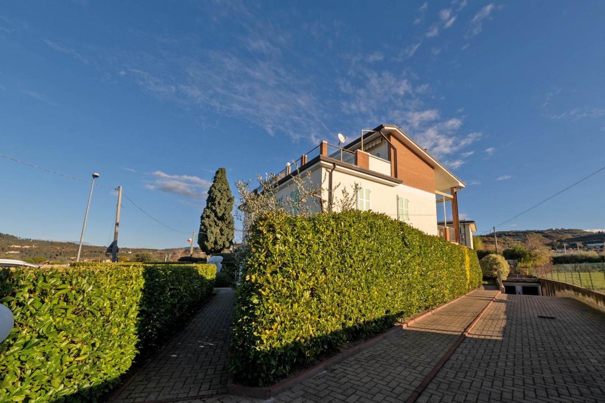 Apartmentsgarda - Rosa Chiare Bardolino Kültér fotó